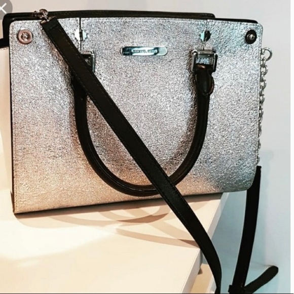 3 Michael Kors bags Selma satchel purses w/  3 covers/ snake ,blk /white… - Picture 9 of 16